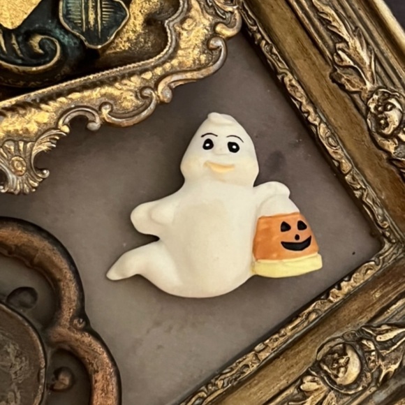 VINTAGE • Halloween Spooky Ghost Ceramic Pumpkin Lapel Pin Brooch - Picture 5 of 5